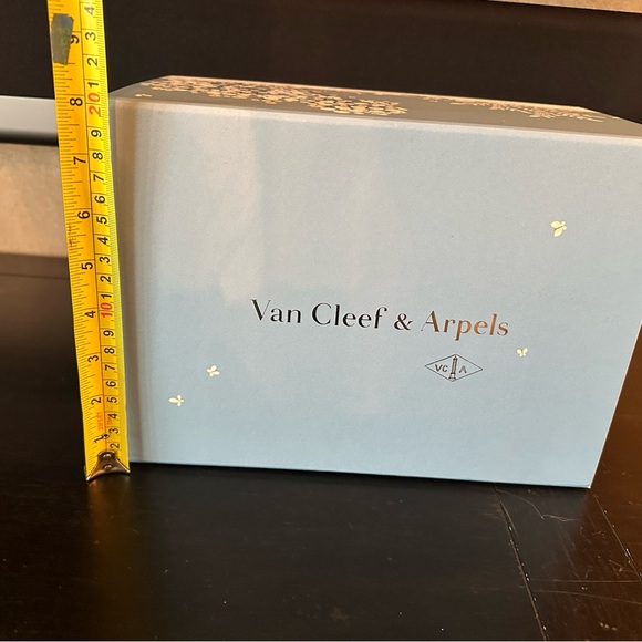 Authentic Van Cleef & Arpels Light Blue Gift Set - Picture 3 of 4